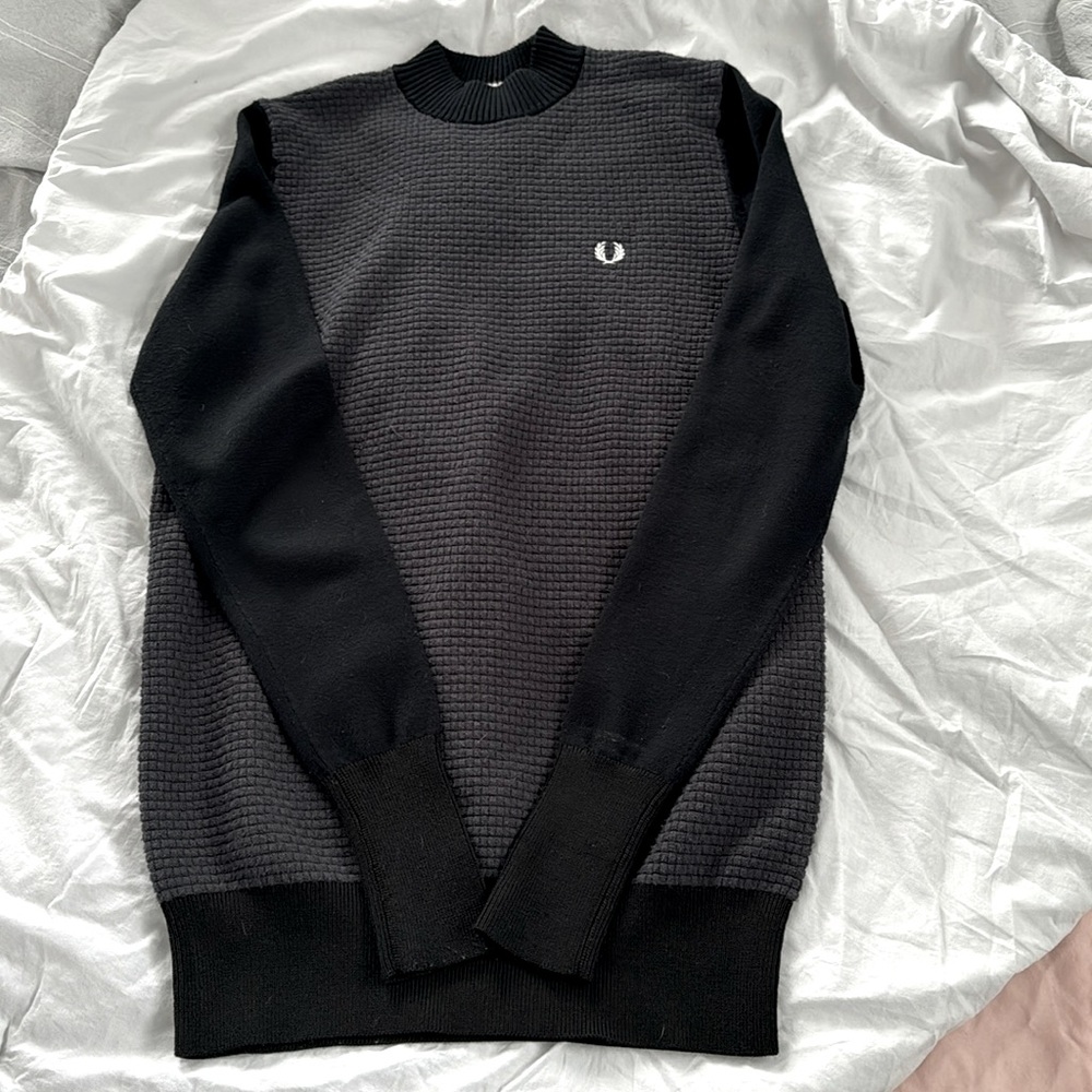 Fred Perry long sleeve sweater